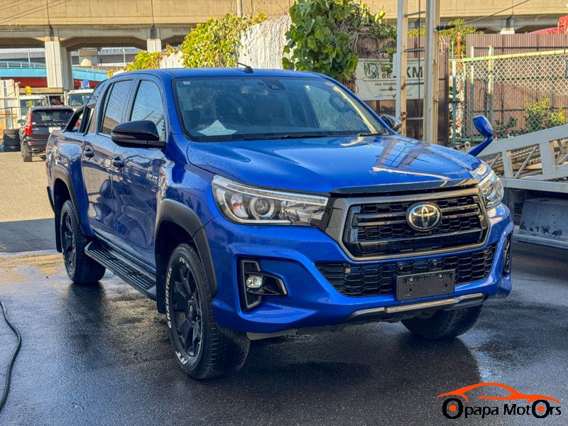 HILUX REVO